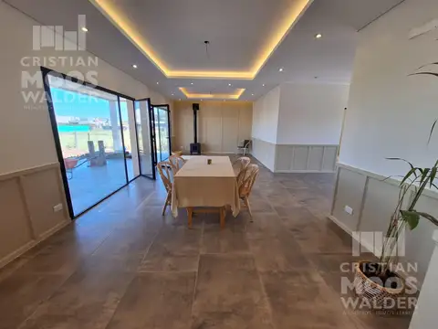 Casa en Venta en La Pista, USD 188.000