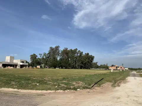 Terreno en Venta 40  mts Fondo