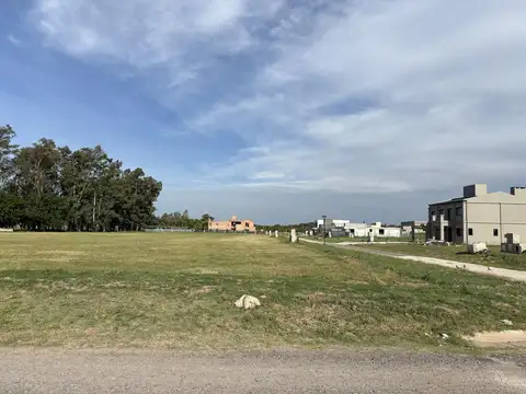 Terreno en Venta 25  mts Frente