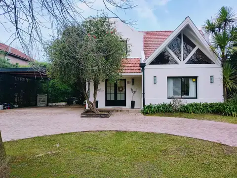 Casa 5 amb en Village del Parque con Pileta