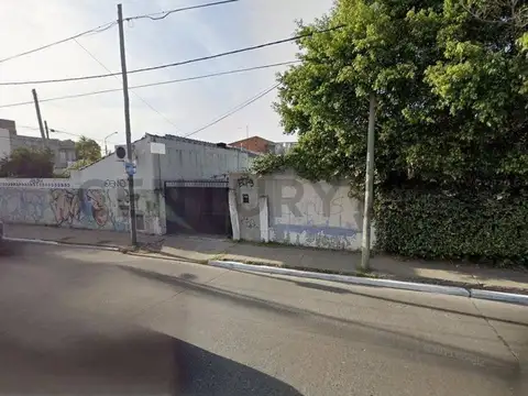 Terreno en Venta en Villa Luzuriaga, USD 78.000