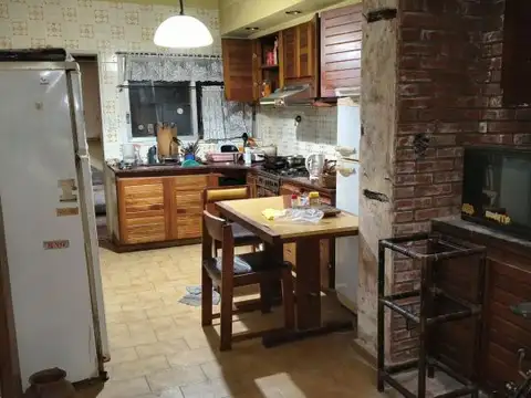 Depto Tipo Casa en Venta de 7 ambientes