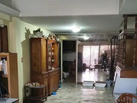 Montiel 5300, Piso 1