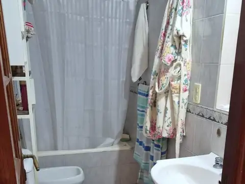 Depto Tipo Casa en Venta 56 años