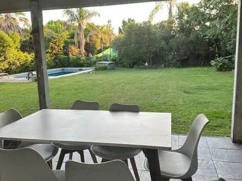 Casa en Alquiler Temporal con 6 cocheras