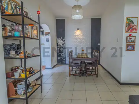 Depto Tipo Casa en Venta de 6 ambientes