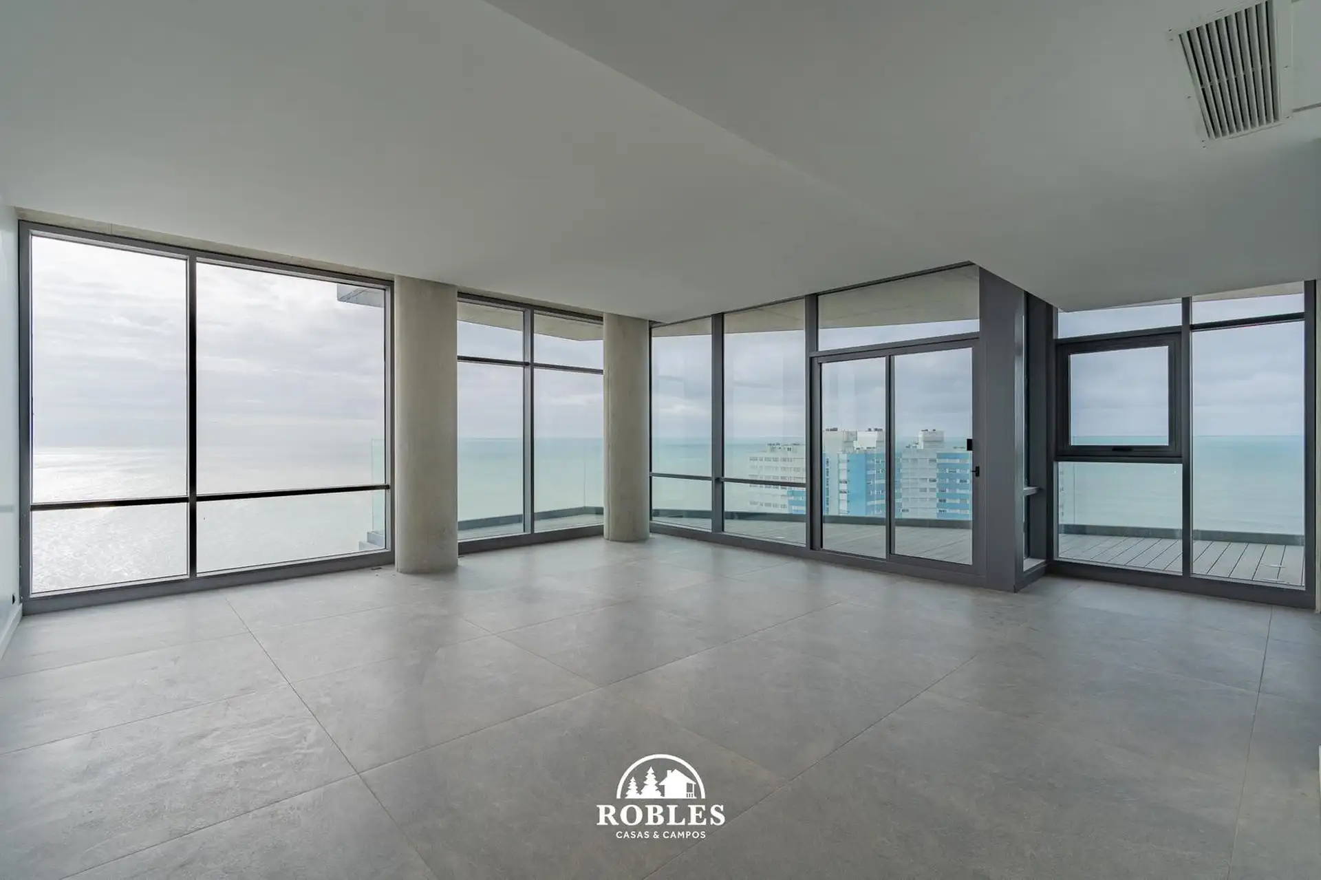 Departamento con excelentes vistas, en edificio de categoría