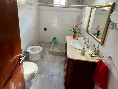 Calle 24 y 51 CASA EN VENTA EN EXCELENTE ESTADO