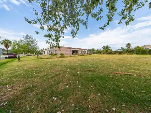 TERRENO EN VENTA EN PUERTO ROLDAN 1029 M²