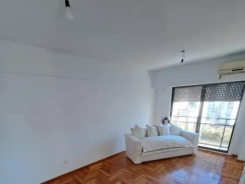 DEPARTAMENTO 2 AMB CON BAULERA