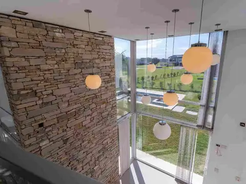 Casa en Venta al Este