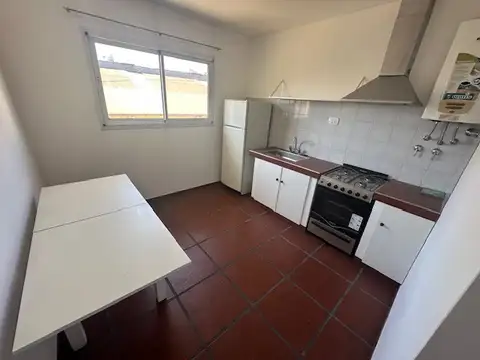 Casa en Alquiler con 1 cochera