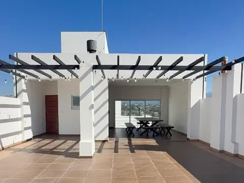 Maipu 1000, Piso 1°