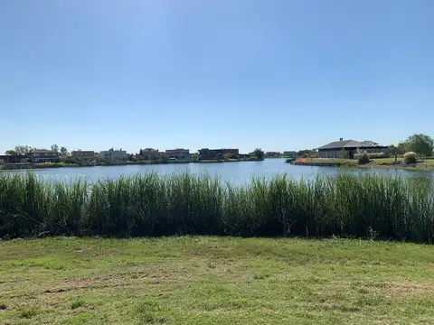 Excelente Lote a la Laguna en Venta - El Cantón, Puerto