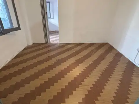 Depto Tipo Casa en Alquiler de 3 ambientes