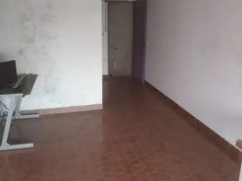 Local en venta-Zona comercial Quilmes Oeste