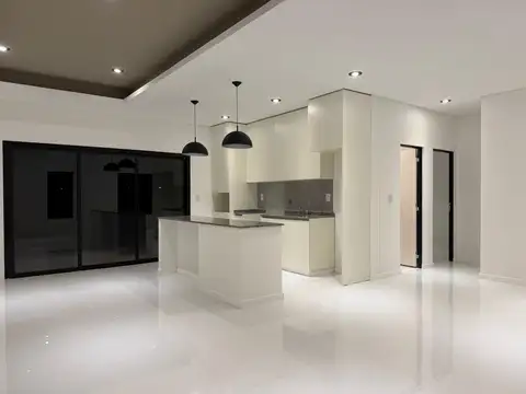 Casa 2 ambientes con 2 baños