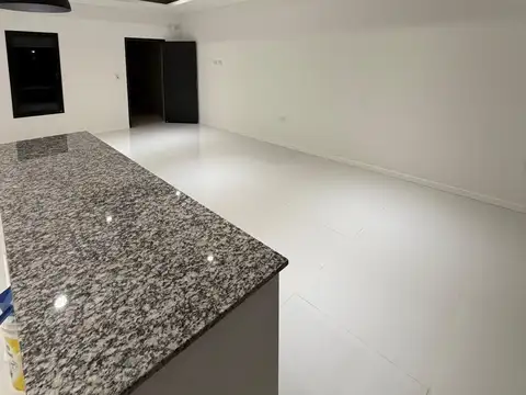 Casa moderna a estrenar en zona norte!