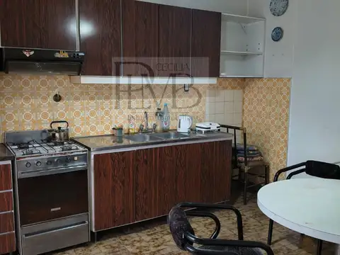 Depto Tipo Casa 5 ambientes con 2 baños