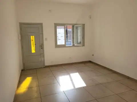 Casa en Alquiler en Cinco Esquinas, $ 480.000