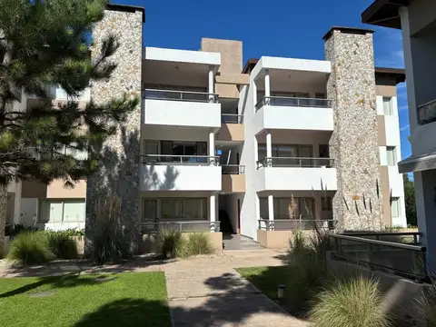 Departamento 3 ambientes en venta en Las Gaviotas