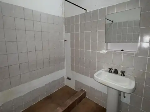 Casa en Alquiler con 1 cochera