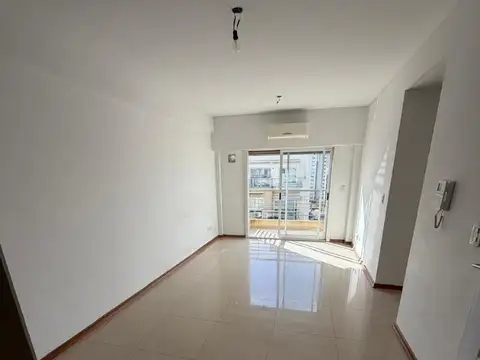 Departamento semipiso 2 amb al frente balcon SUM