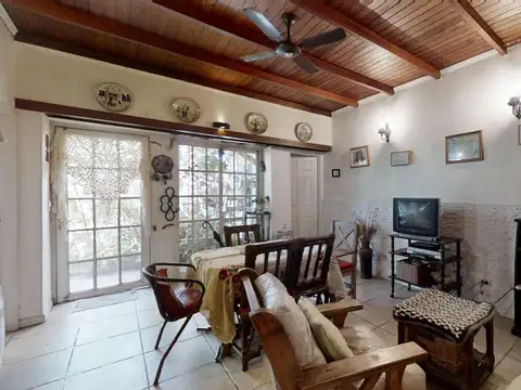 Casa 3 ambientes con 2 baños