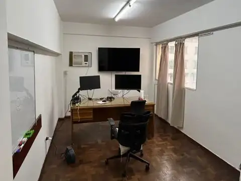 Oficina en Alquiler al Norte