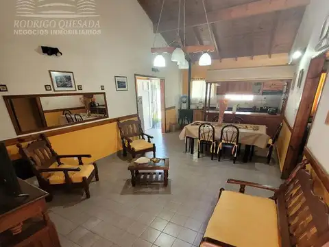 Casa 3 ambientes con 1 baño