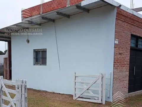 Casa 6 ambientes con 1 baño