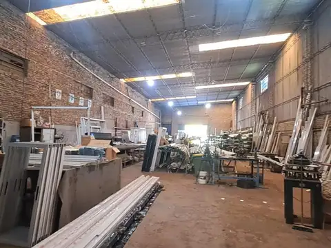 Galpon en Alquiler en Granadero Baigorria, $ 1.600.000