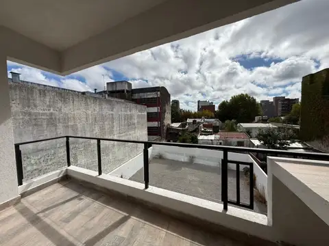 Avenida Cazón 1000
