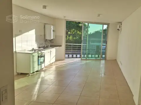 Av Centenario  al 2500