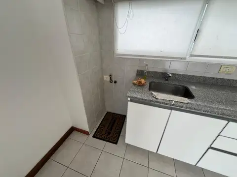 Acevedo 100, Piso 7