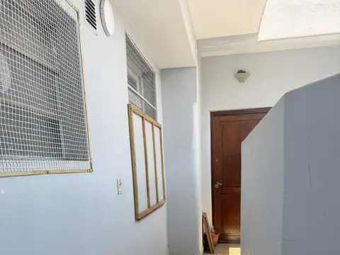 Depto Tipo Casa en Venta en Flores, USD 75.000