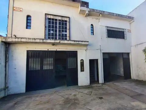 Galpon en Venta 52  mts Fondo
