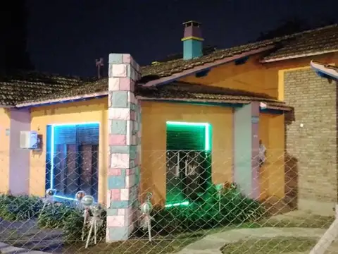 Casa en venta - 3 Dormitorios 2 Baños - 600Mts2 - Bella Vista, San Miguel