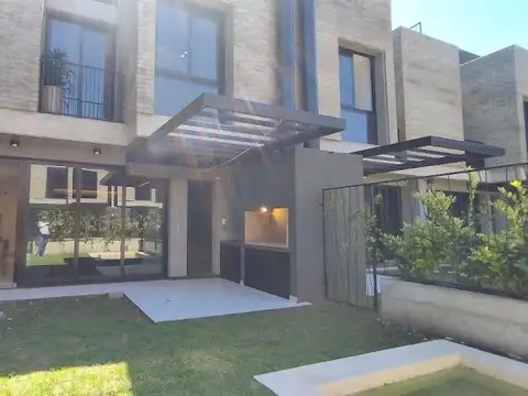 Tríplex 3 dormitorios con patio, pileta y diseño eco friendly – Green by M2, Fisherton