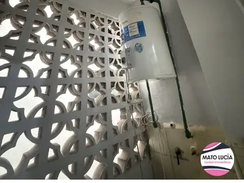Oficina en Alquiler en Flores, $ 800.000