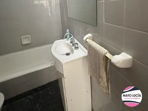 Oficina 3 ambientes con 1 baño