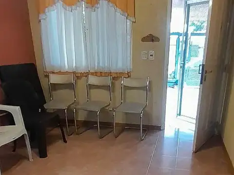 V.BALLESTER-CASA LOTE PROPIO-COCHERA-FONDO LIBRE