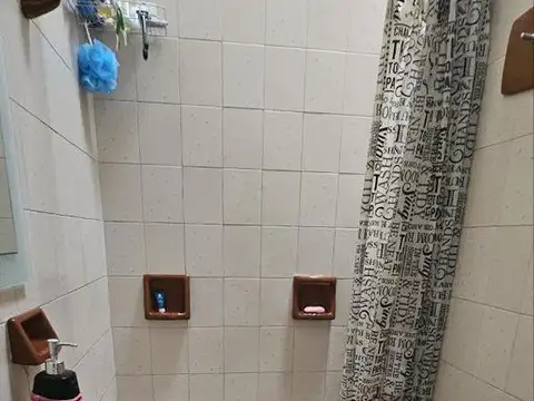 Depto Tipo Casa en Venta 40 años