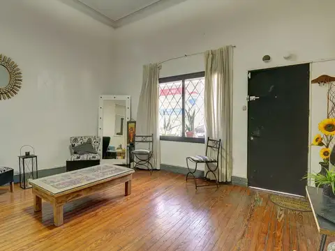 Depto Tipo Casa en Venta de 5 ambientes