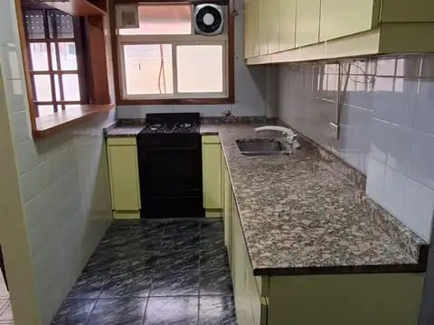 DEPTO MITRE 6269 3 AMBIENTES CON PATIO