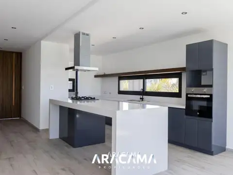 Casa en Venta al Noreste