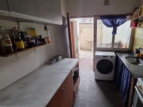Casa 4 ambientes con 1 baño