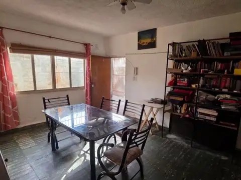 Venta casa interna 2 habitaciones, Oportunidad!