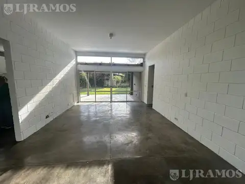 Casa en Alquiler al Oeste