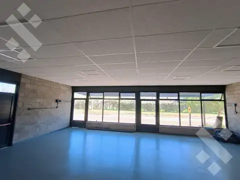 Alquiler de local a estrenar, villa manzano, río negro